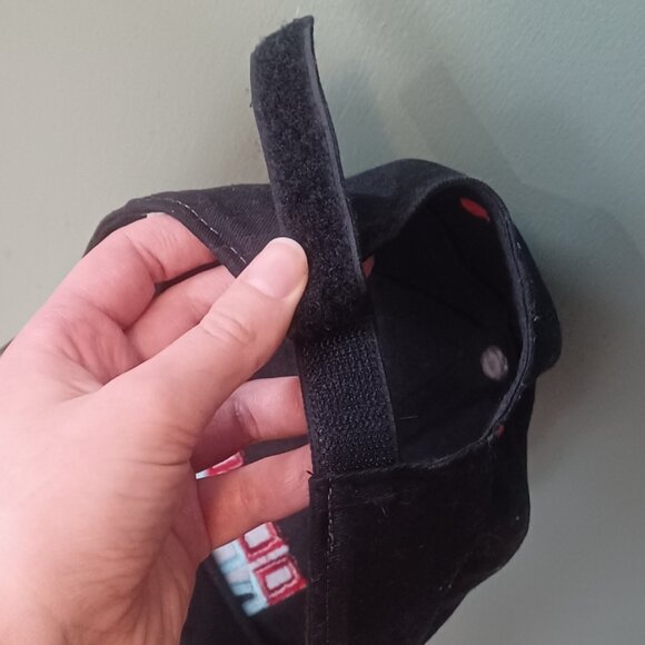 Rebel Lures and Mossy Oak Camo Hat - Picture 4 of 7